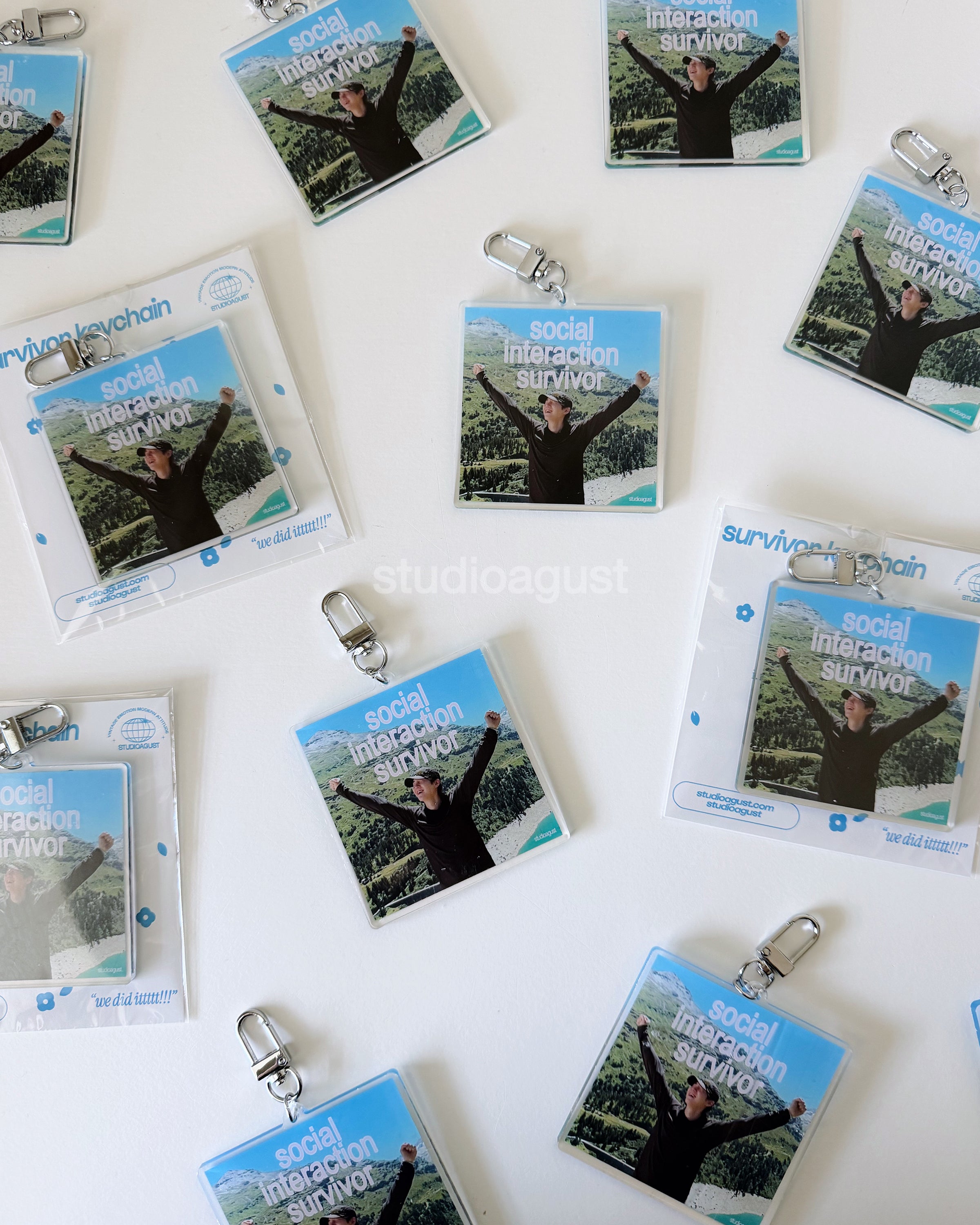 survivorKeychain-listing-pic1.